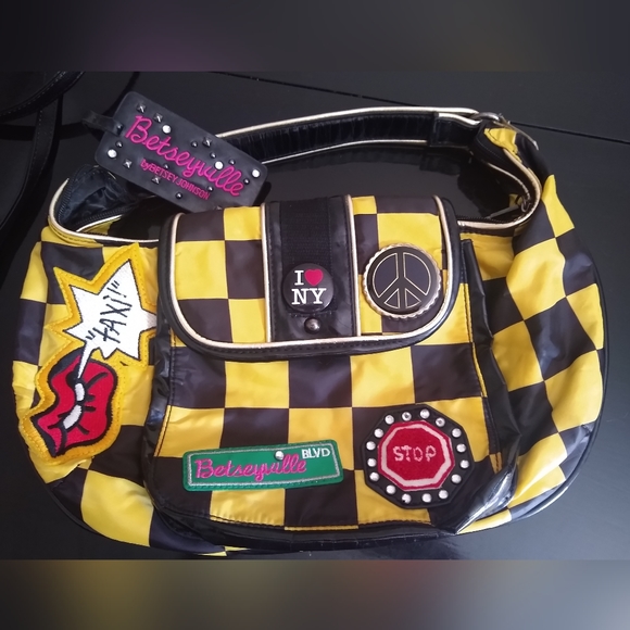Betsey Johnson Kitsch Fare Play Taxi Borsa A Tracolla Taxi Giallo – Nuova Con Etichette